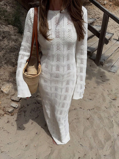 Women's Casual Elegant Versatile Solid Color Round Neck Fitted Shoulder Fitted Long Bell Sleeve Faux Pearl Button Knit Cover Up Beach Vacation White