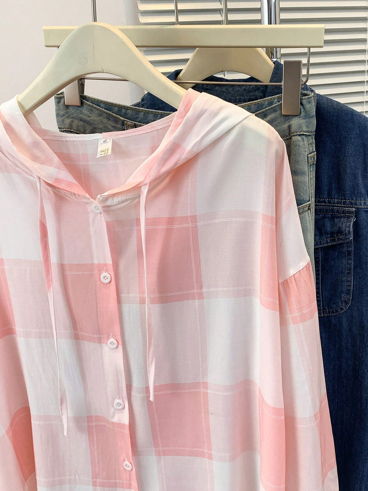 Women's Casual Plaid Hooded Long Sleeve Shirt, Button Front, Suitable For Autumn, Winter, Spring, School, Party, Summer Outfits Pink