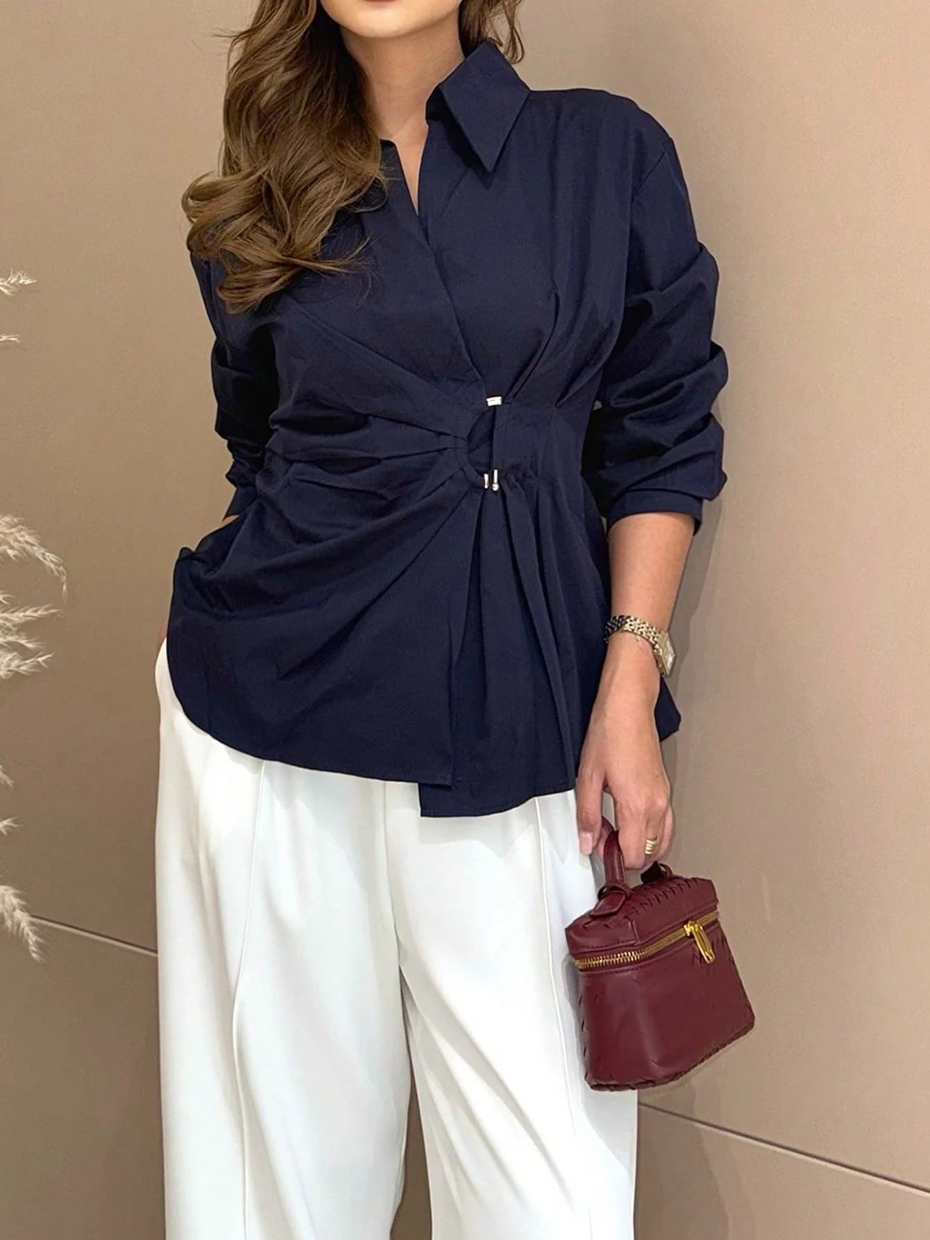 Women's Elegant Waist Design Long Sleeve Commuter Shirt, Solid Color Woven Fabric, Suitable For Office And Daily Wear, Spring/Summer