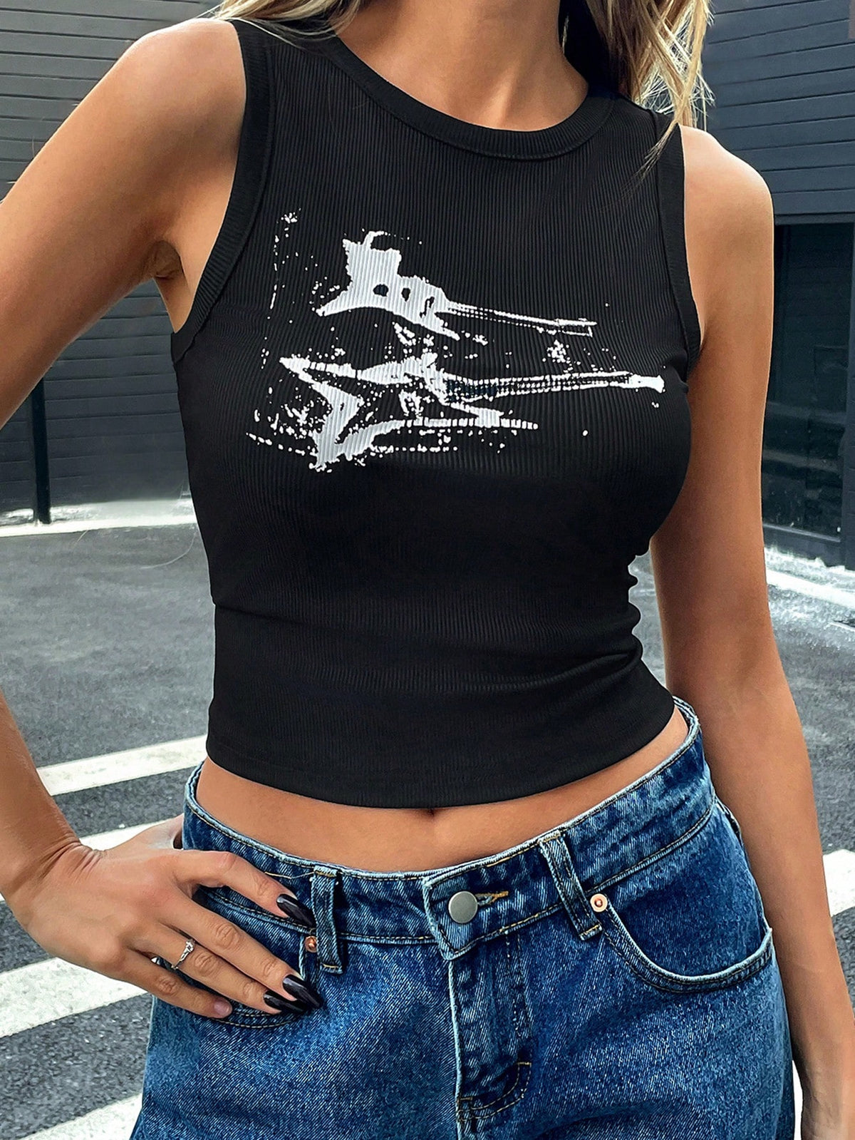 Women's Solid Color Minimalist Y2K Gothic 90s Street Guitar Music Retro Slim Fit Cropped Sleeveless Top Casual Vacation Black Summer