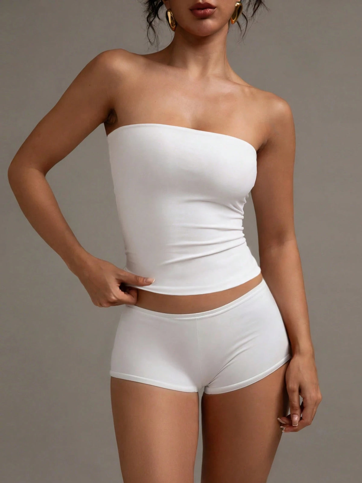 XLLAIS Sexy Strapless Basic Camisole, Fashionable Solid Color Elastic Fitted White Tube Top, Suitable For All Seasons Casual Summer, Clean Girl Aesthetic