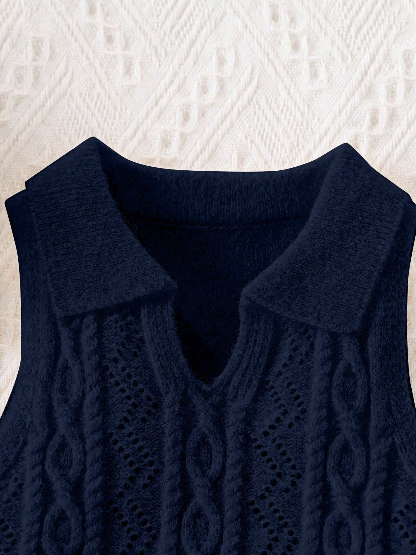 Young Girl Solid Color Sleeveless Knit Vest