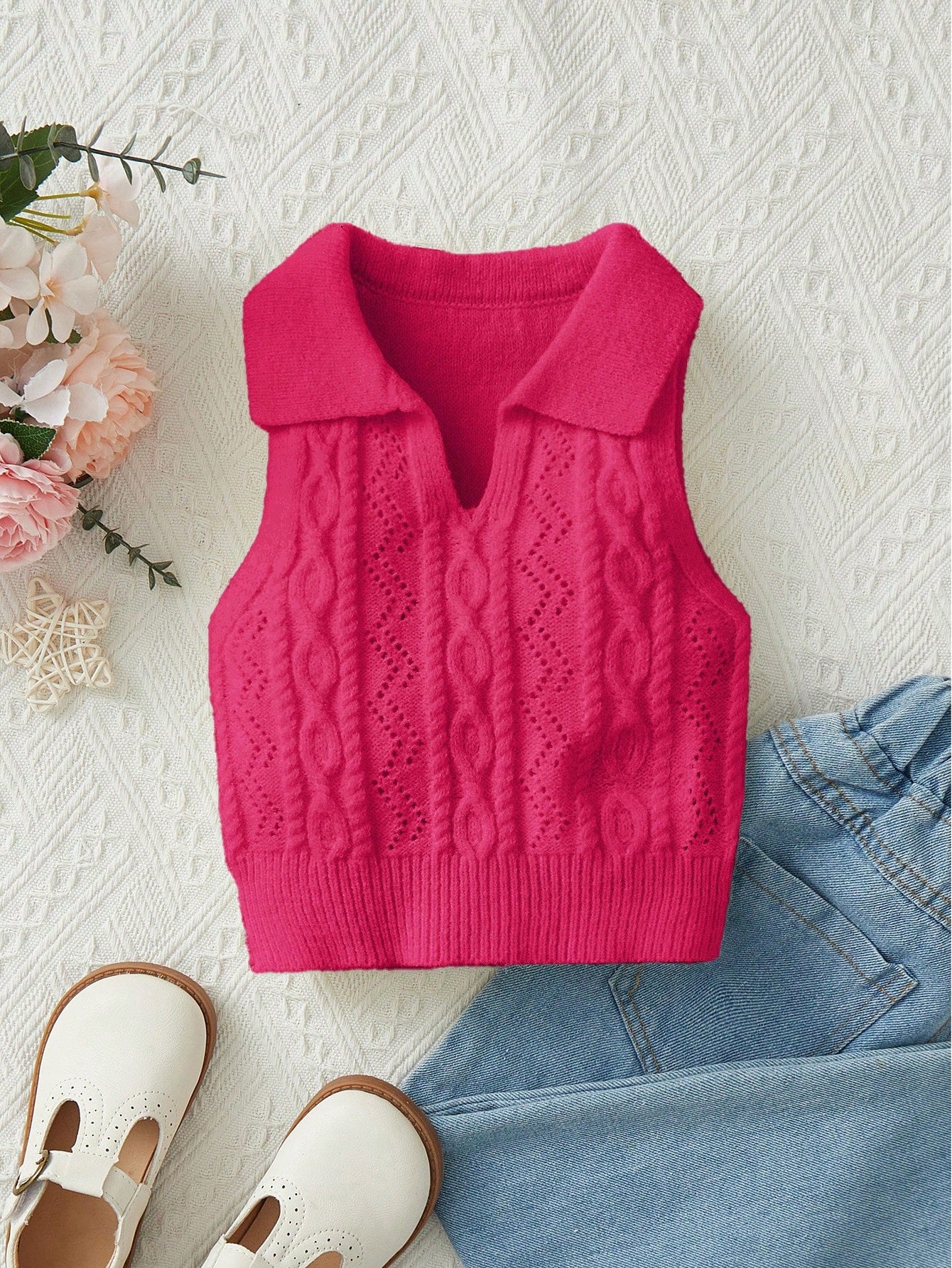 Young Girl Solid Color Sleeveless Knit Vest